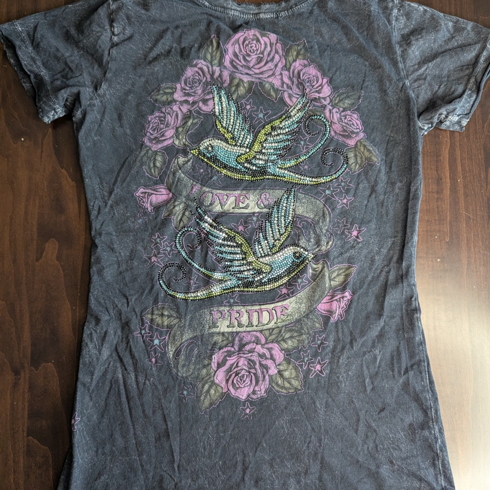 SINFUL GRAPHIC TSHIRT WOMENS LARGE